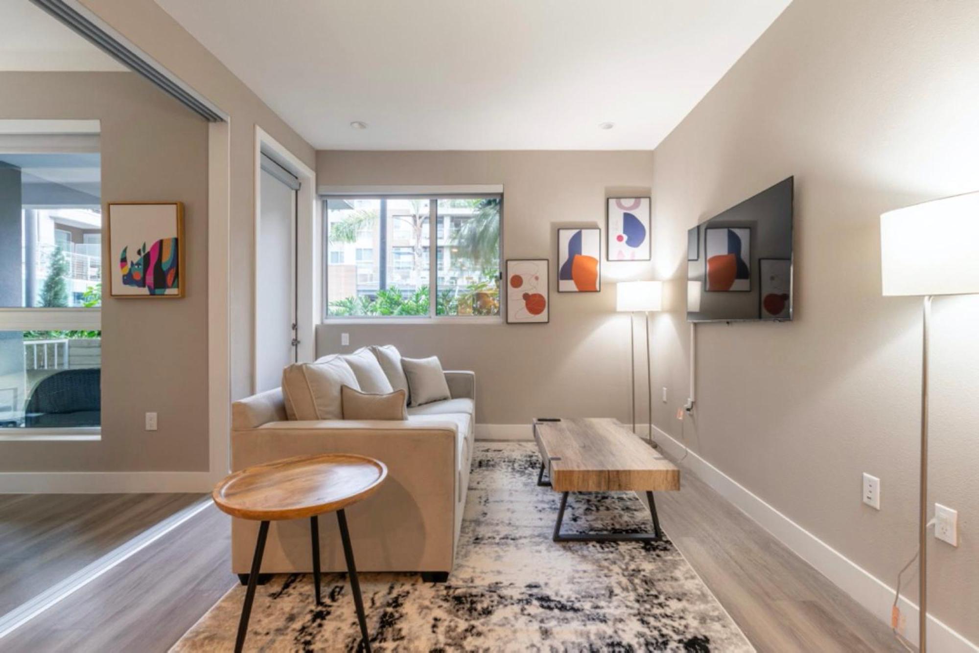 Brand New Luxury Weho Avl *